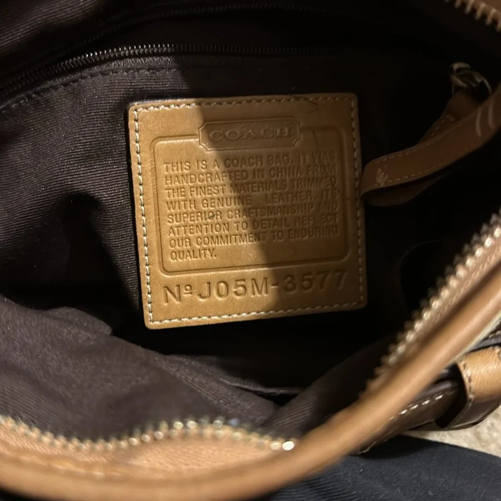 Coach purse - Picture 6 of 7